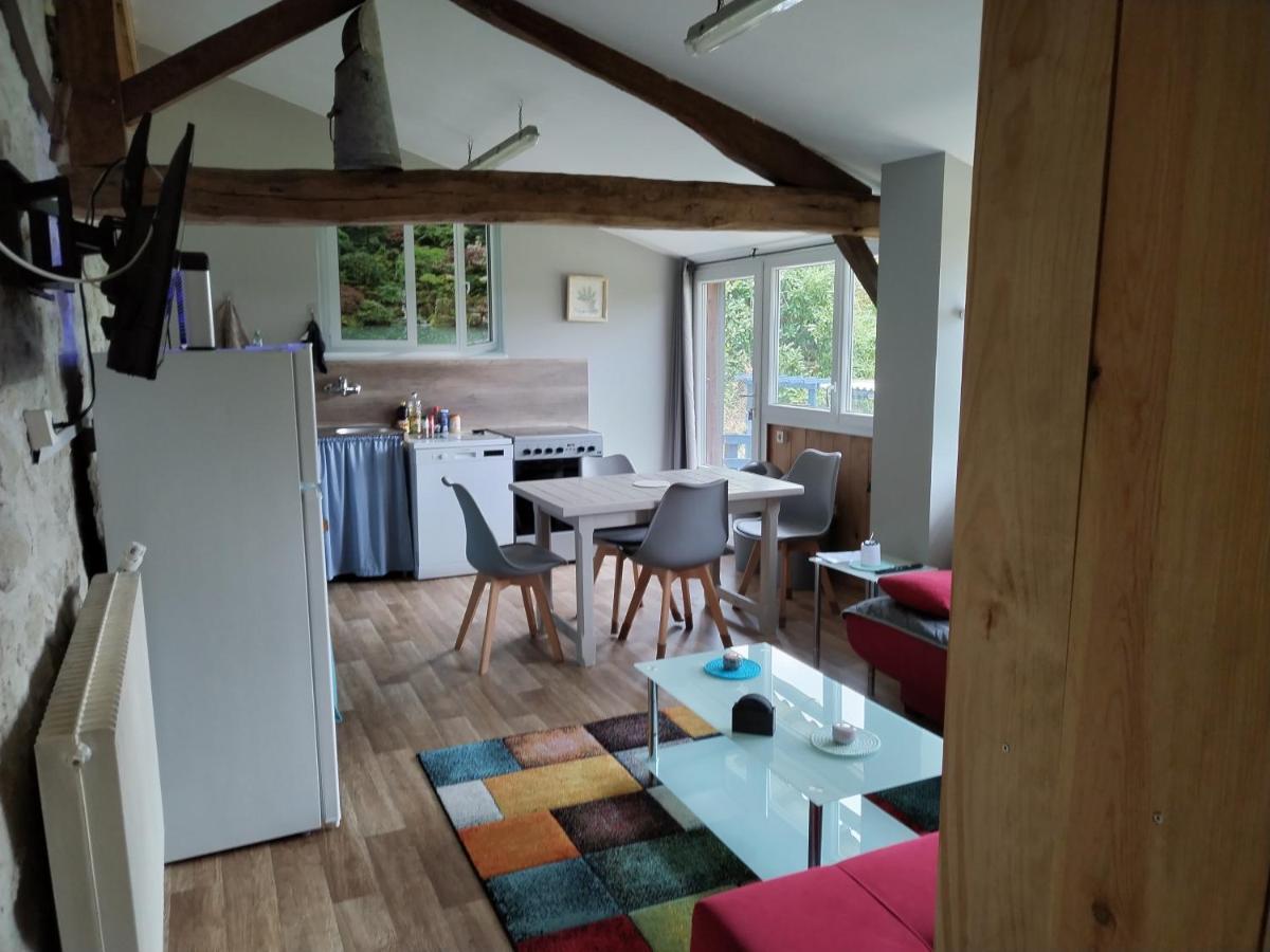 Chambre 2 A 4 Pers Gite Du Gardoir Boresse-et-Martron Kültér fotó