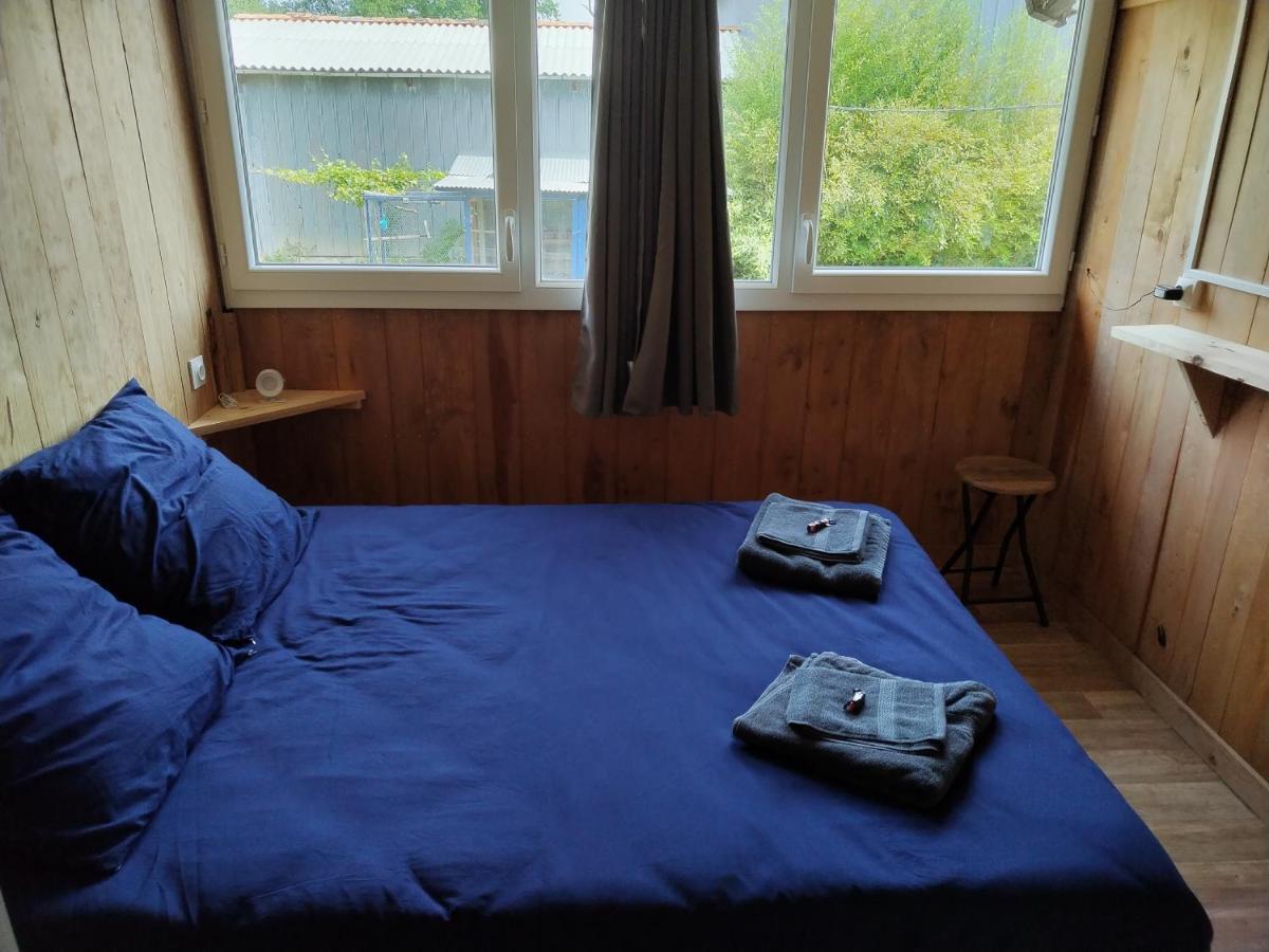 Chambre 2 A 4 Pers Gite Du Gardoir Boresse-et-Martron Kültér fotó